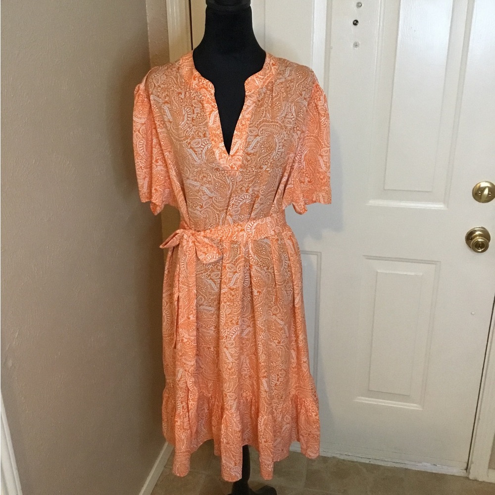Elegant Orange/White Paisley Dress